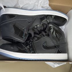 Jordan 1 Mid SE Size 11