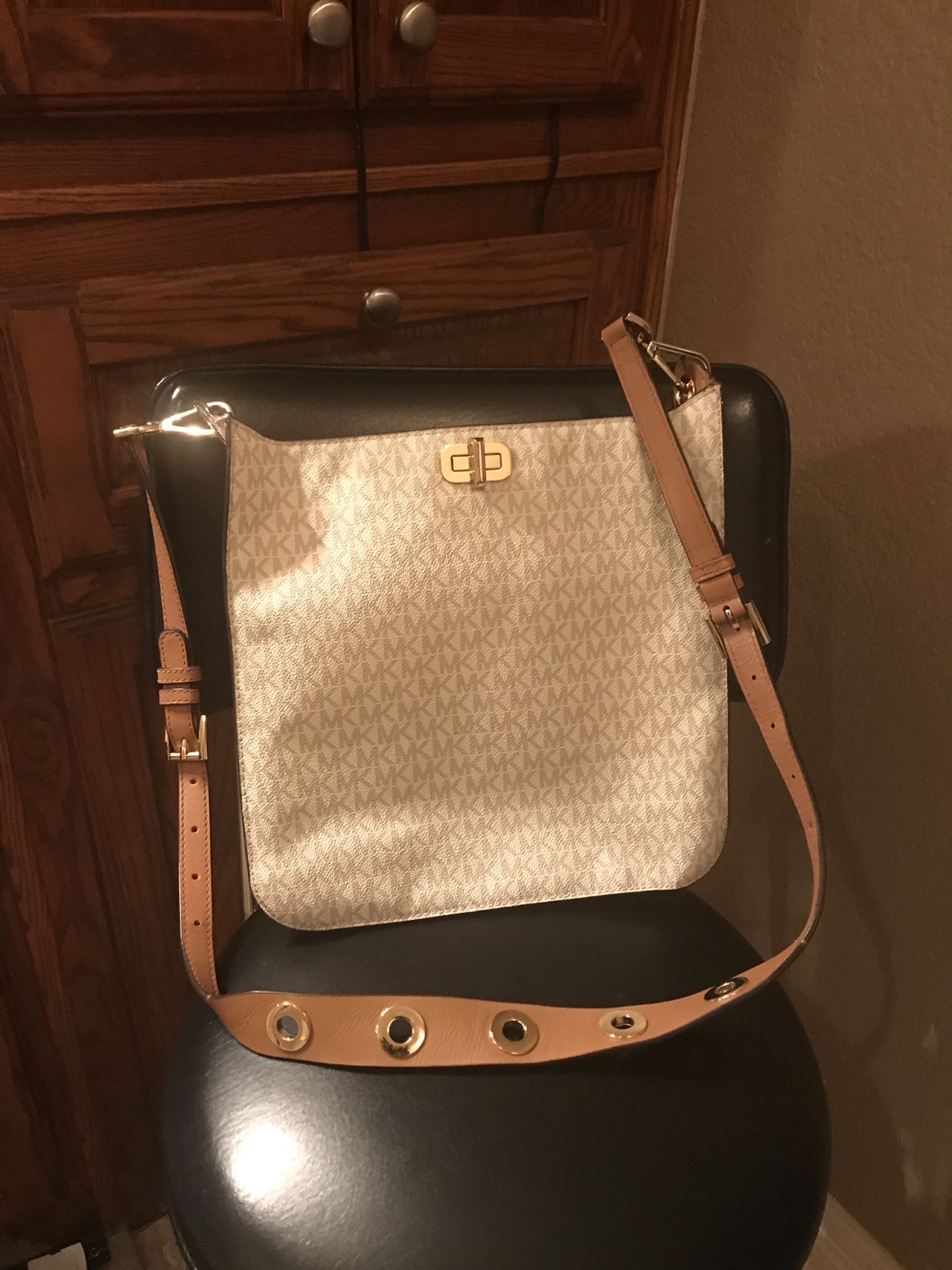 Michael Kors crossbody