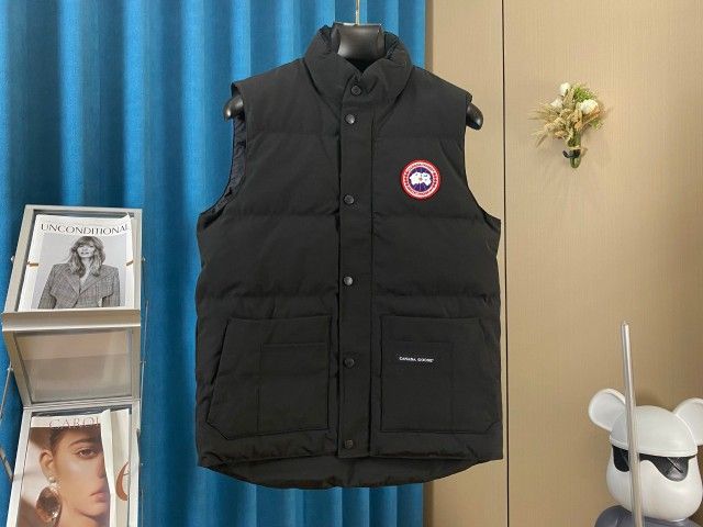 Canada Goose Black Jacket Vest