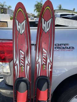 Excel 67 Water Skis, Great Condition