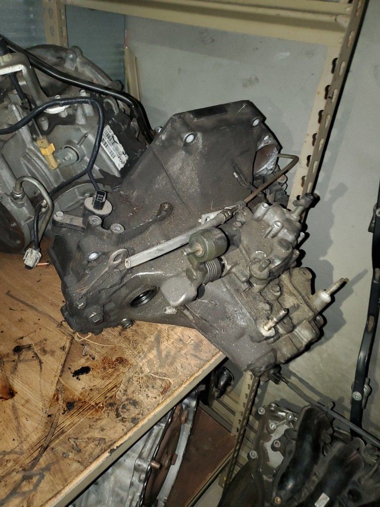 98-02 Honda Accord 5 Speed P2A8 Transmission 