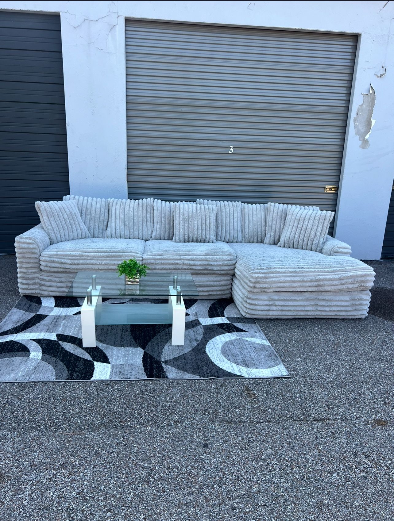 Beautiful Oversized and Super Puffy Sectional Couch FREE DELIVERY $750
