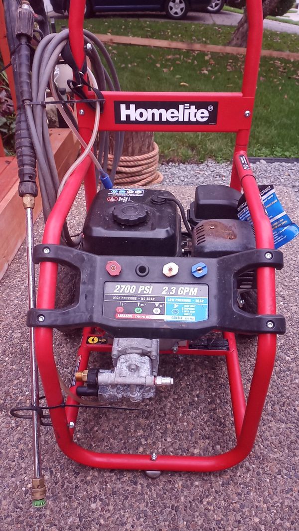 2700 PSI 2.3 GPM Homelite pressure washer for Sale in Lake Stevens, WA