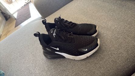 Nike 270 Women’s size 6