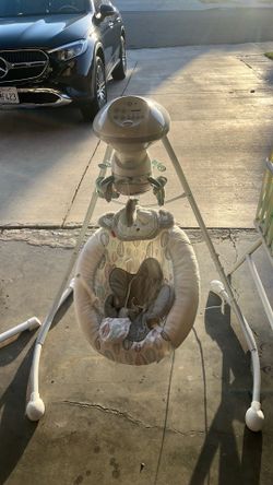 Baby swing