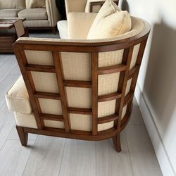 Tommy Bahama Ocean Club 2 Abaco Chairs + Drum Table 