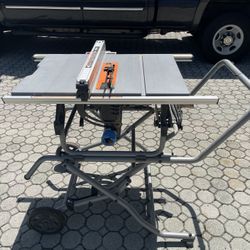 Ridgid Contractor Table Saw 