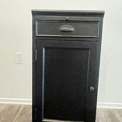 Hallway/Bedroom Cabinet
