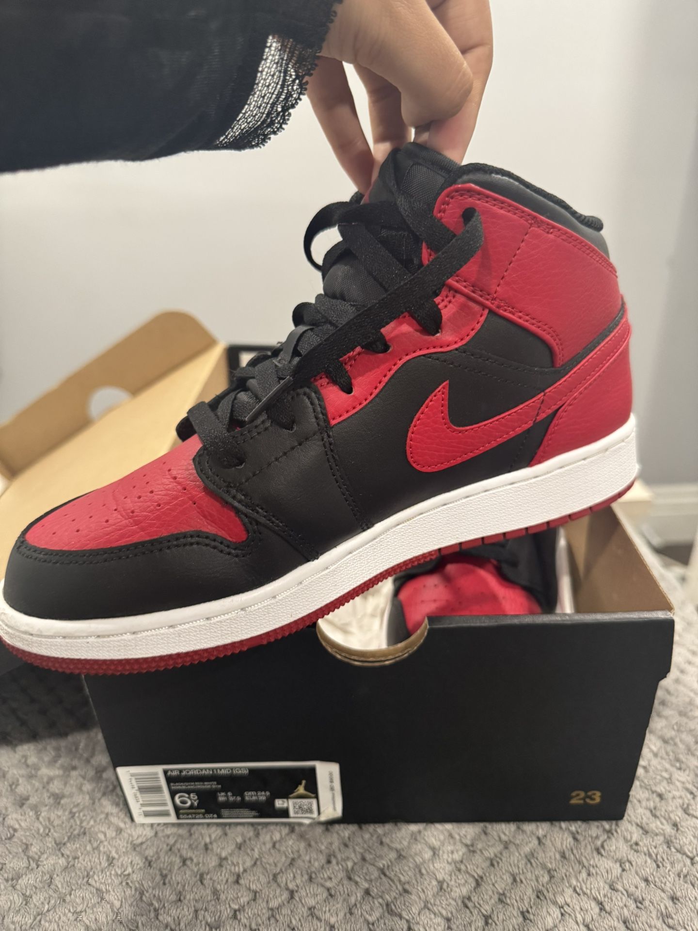 Air Jordan 1 Mid