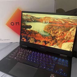  HP Omen 15-en0013dx laptop packs a powerful punch with a Ryzen 7 4800H processor running at 2.9GHz, 32GB of RAM, and a 512GB SSD.