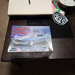 69 Camaro Z/28 RS Revell 1:25 scale model