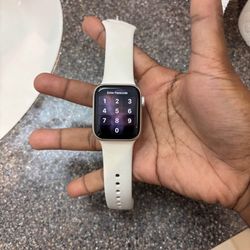 Apple Watch SE