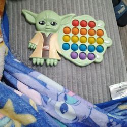 Baby Yoda Popit