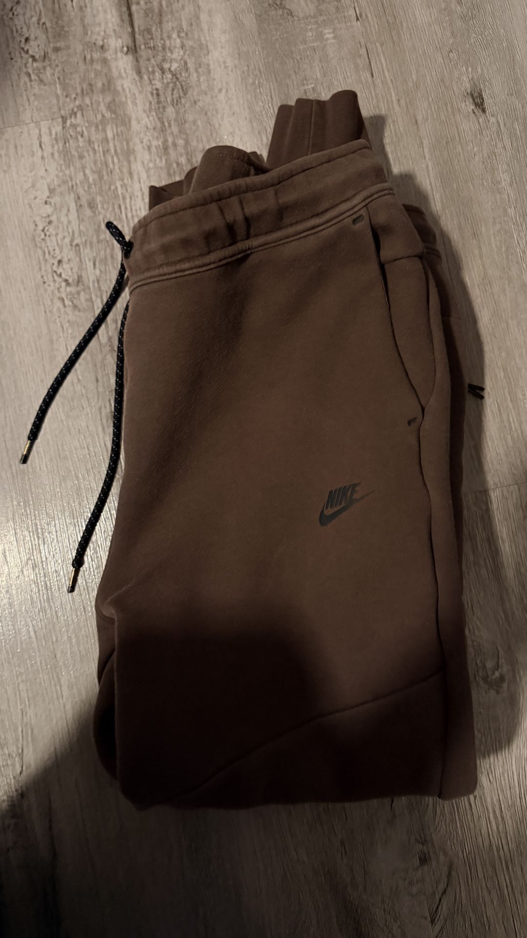 XL Brown Nike Tech Pants
