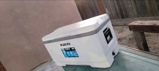 Igloo ice chest