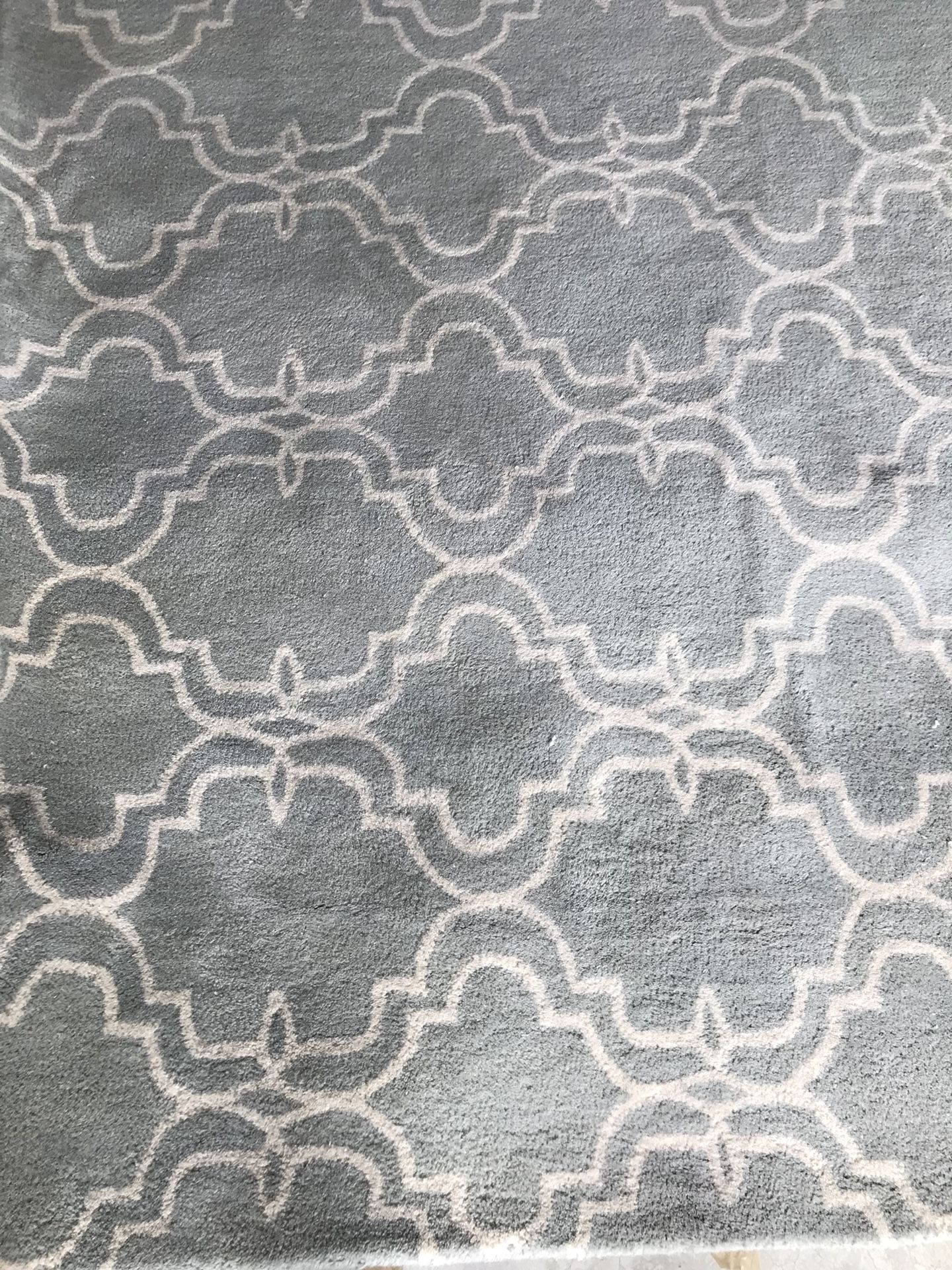 Pottery Barn Scroll Tile rug; 10’ x 14’ rug