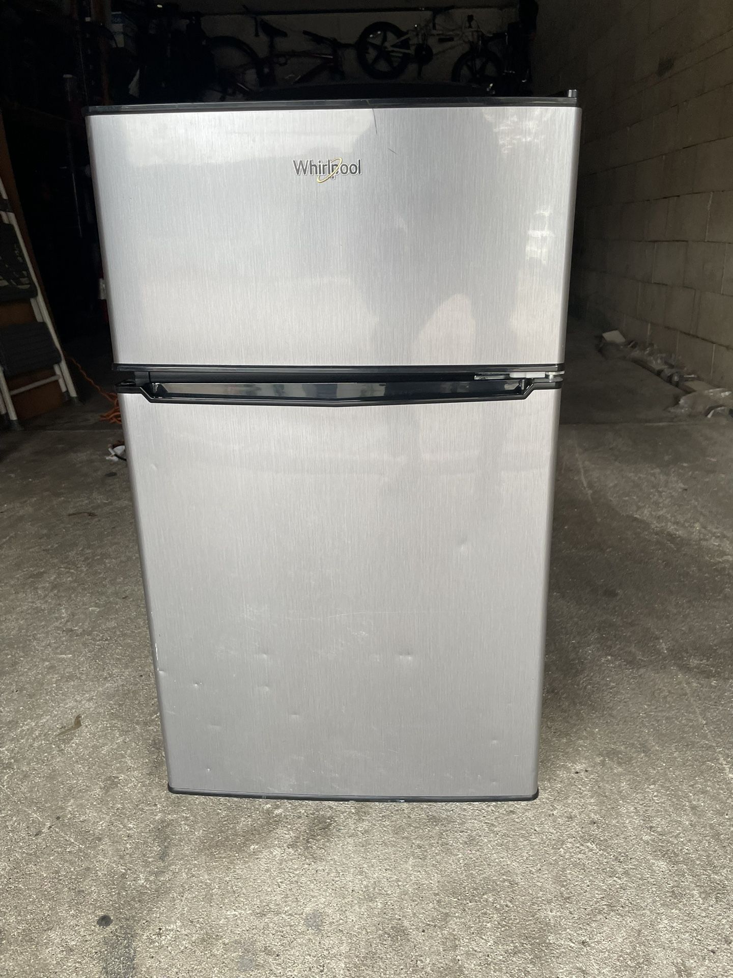 Whirlpool Mini Fridge-freezer