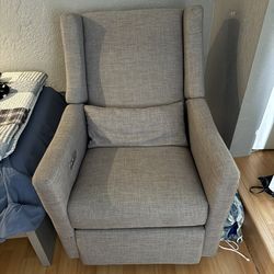 Babyletto Kiwi Electronic Swivel Glider Recliner