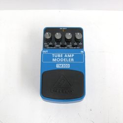 Behringer Tube Amp Modeller TM300 Effects Pedal