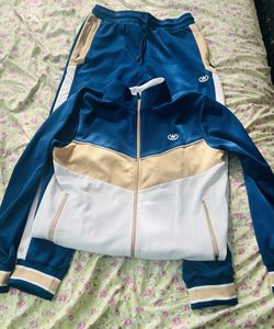 Sport Tracksuit For Men’s Size XL 