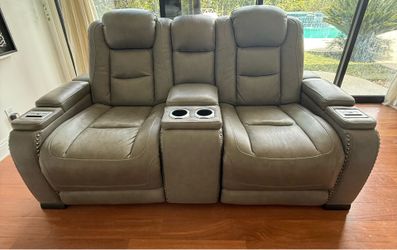 Electric Recliner Couch