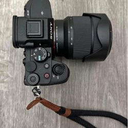 Sony Alpha A7iv Mirrorless Camera & 28-70 OSS Lens