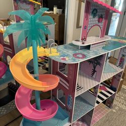 LOL Dollhouse - Free