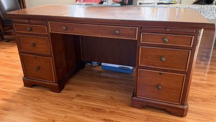 Home Office Computer Desk Classic Wood