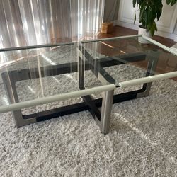 Cocktail Table 