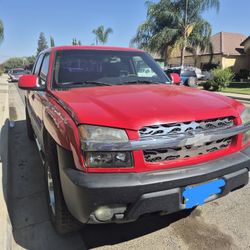 2004 Chevy Avalanche 