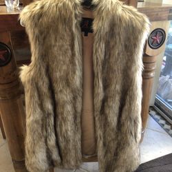 Adrienne Landau Fir Vest