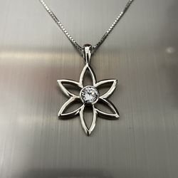 Silpada Sterling Silver 925 Star Flower pendent
