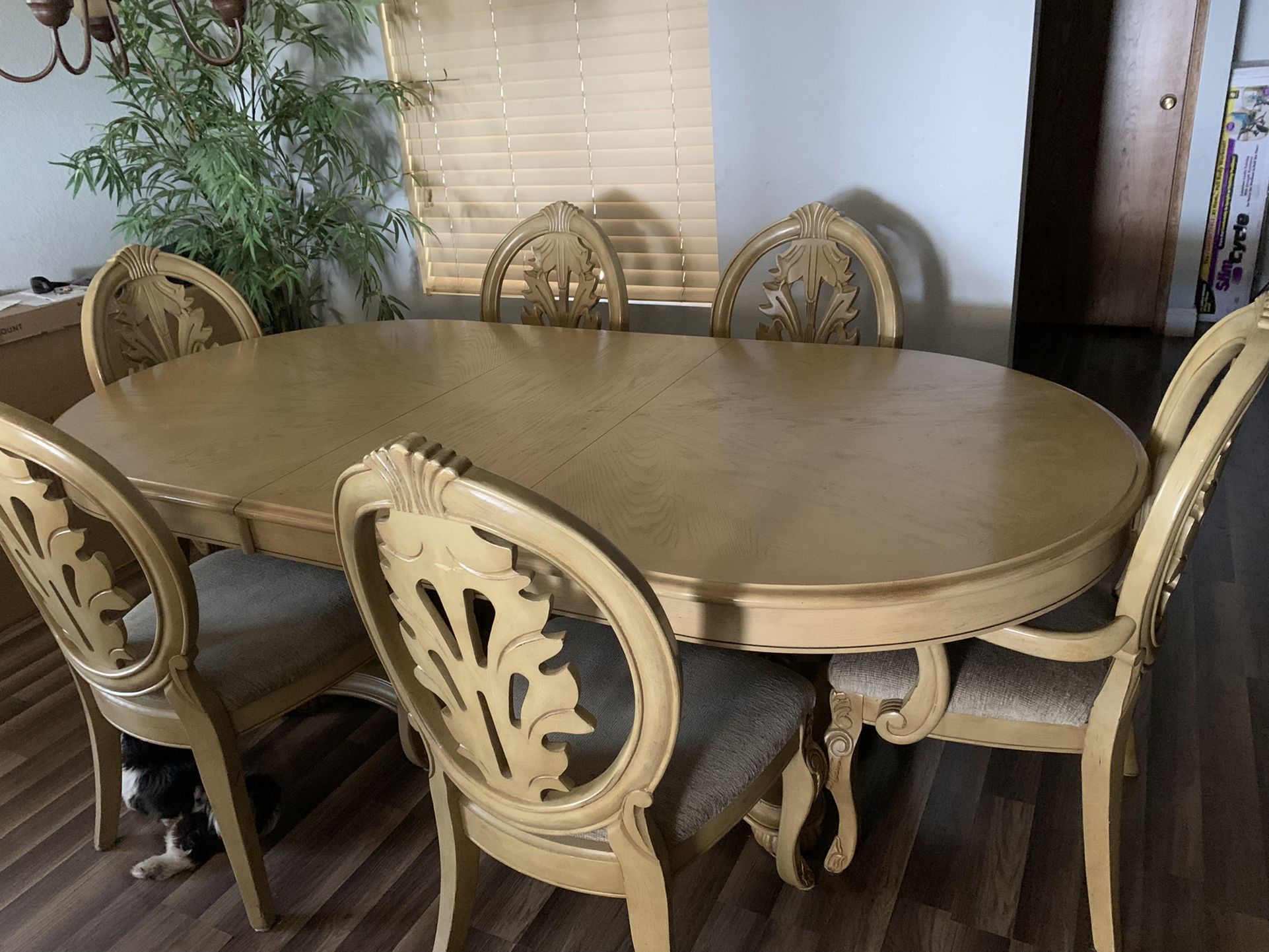 Ashley Dining Set