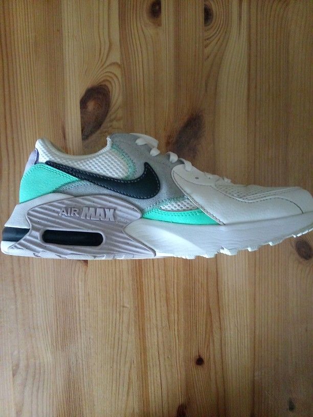 Nike Shoes π Size 7