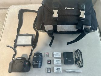 Canon EOS Rebel T3i DSLR Camera Bundle