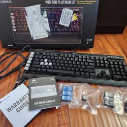 Corsair K95 RGB Platinum Xt (Blue Tactile)