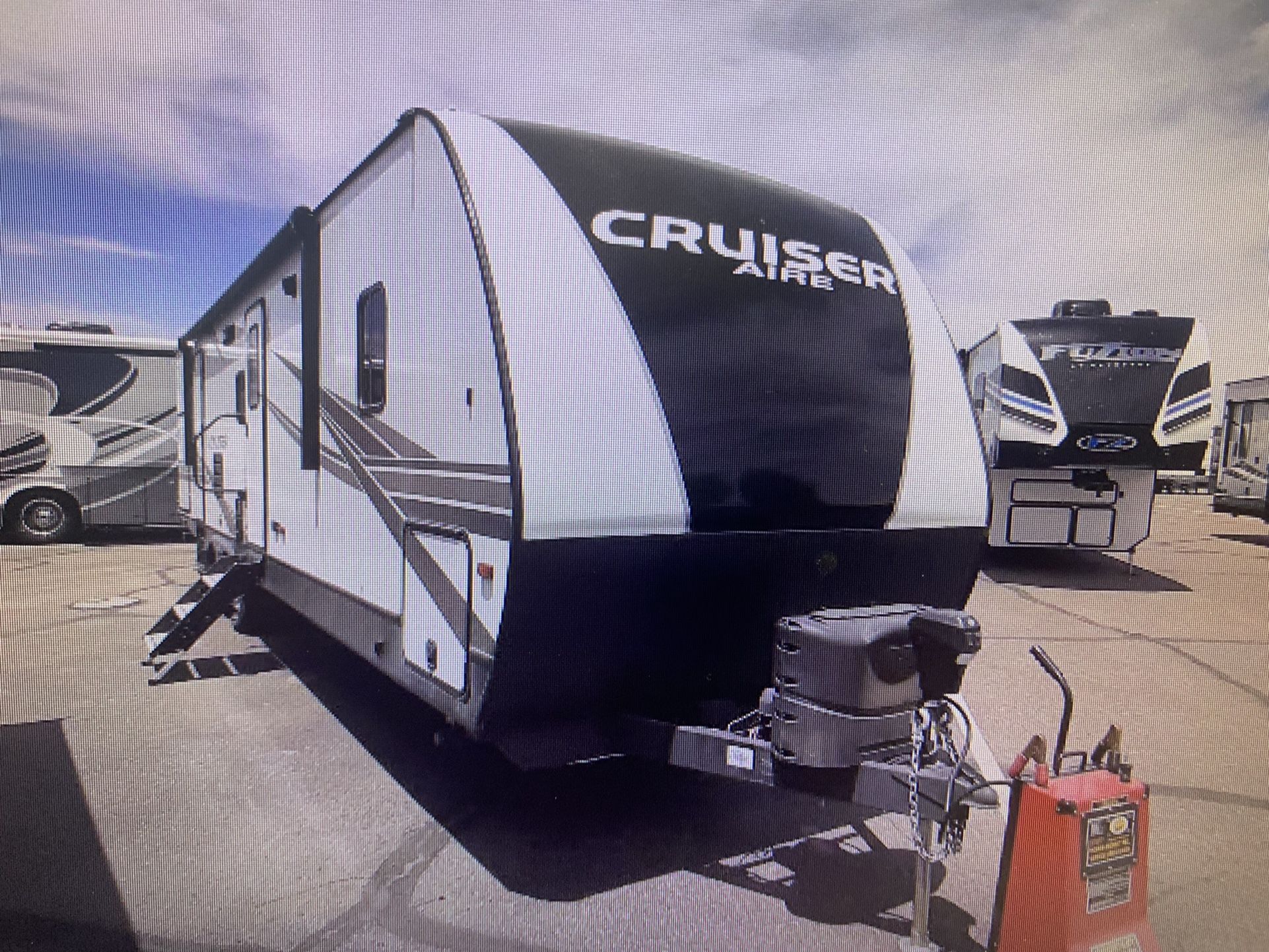 2021 CROSSROADS CRUSIER AIRE 33ft, Bunkhouse 