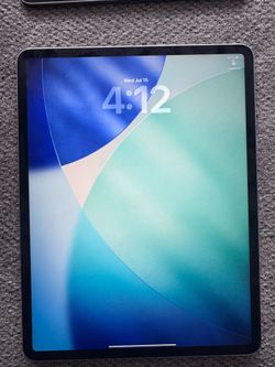 iPad Pro 12.9-inch 6th Gen 128gbs