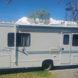 2000 Chevy Four Winds Motor Home