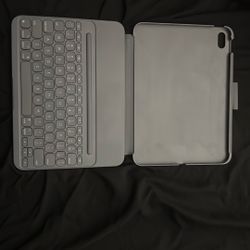 Logitech IPad Keyboard Case 