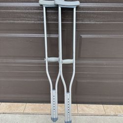 Crutches Set 