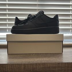 Black Air Force 1s