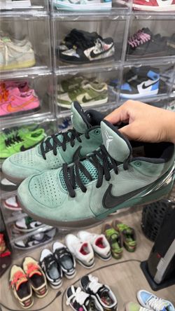 Nike Kobe 4 Girl Dad Size 9