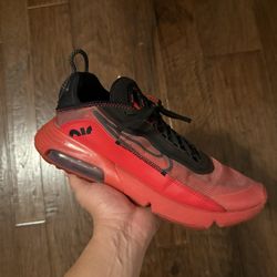 Nike Air Max 2090 “ Bred “
