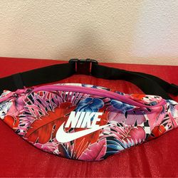 Nike Tropical Fannypack bag - Name Brand - accessories - Unisex - Simi Valley