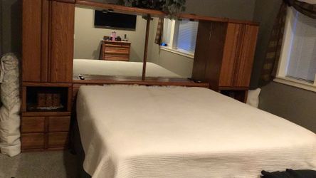 King Size Oak Headboard With Storage