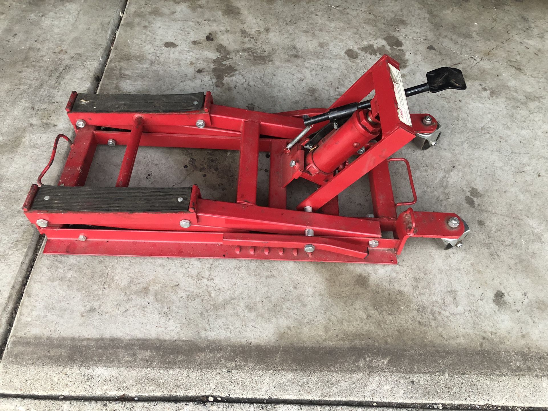 Hydraulic Motorcycle Lift 1500 lb Capacity LARIN Model #LATV-J Works GREAT!!