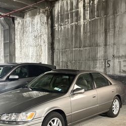 2000 Toyota Camry