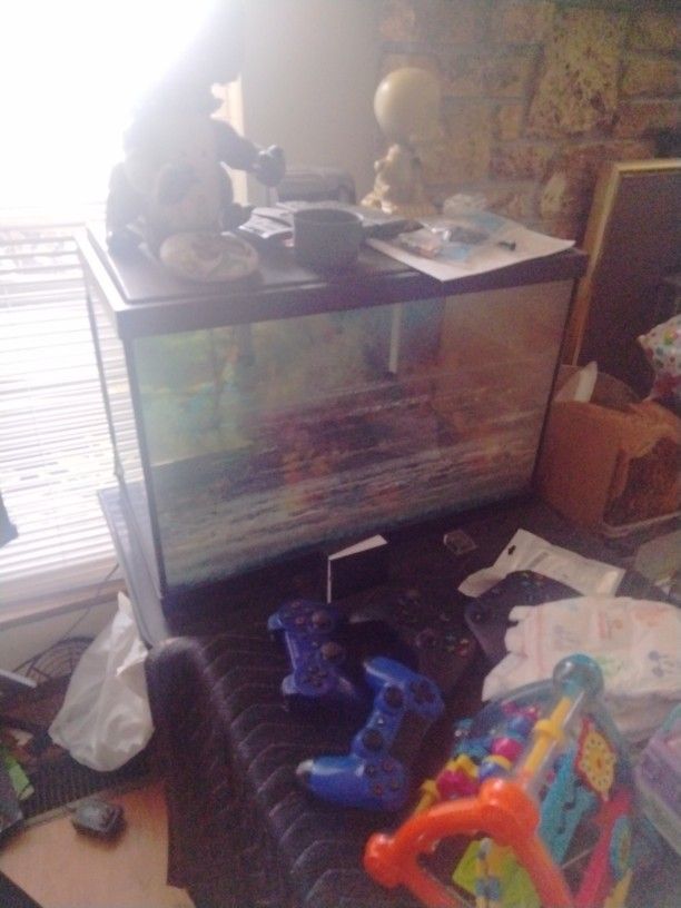 Fish Tank With All Accessories.