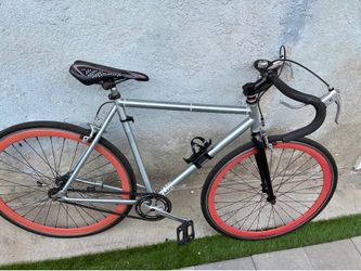 Fixie bike ( don’t know the brand)